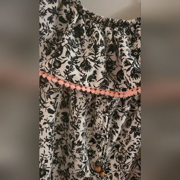 REWIND Black & White Romper w/ Draw String & Tiny Pink Ball Trim/Accents! SUPER - Picture 5 of 7